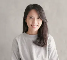 An image of a person sharing a positive testimonial about Golden Chapter.